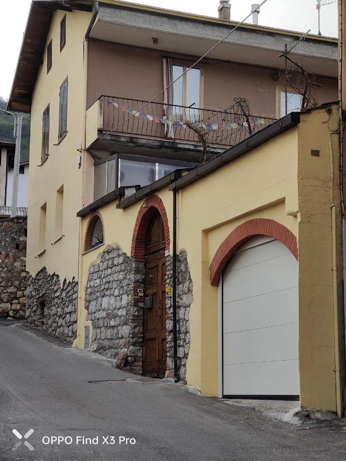 Ca Del Tita Apartment Capo di Ponte Luaran gambar