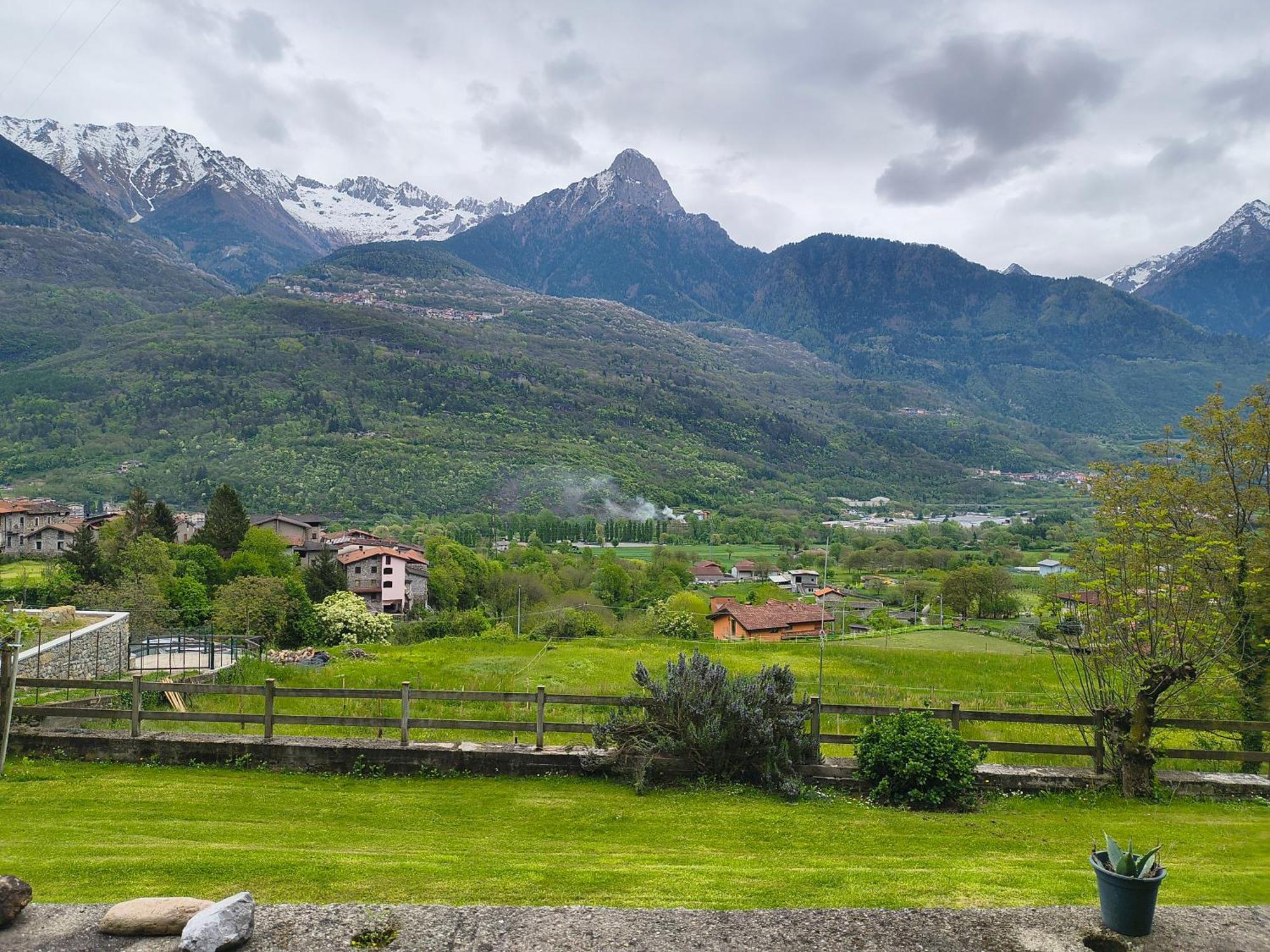 Ca Del Tita Apartment Capo di Ponte Luaran gambar
